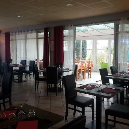 Hotel Restaurant Le Chalet Cabariot Exterior foto